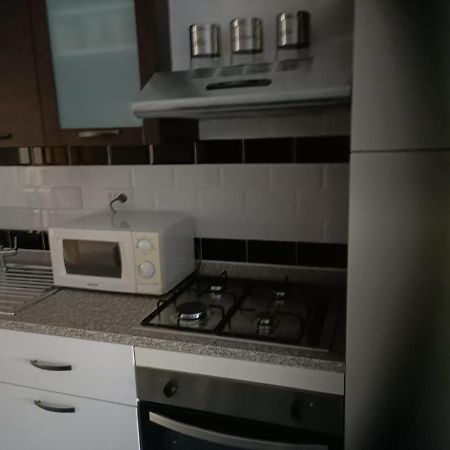 Modular King Suite - Intera Suite Vicino Aeroporto E Fiera Di Roma 菲乌米奇诺 外观 照片