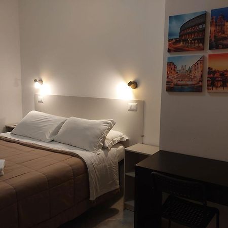 Modular King Suite - Intera Suite Vicino Aeroporto E Fiera Di Roma 菲乌米奇诺 外观 照片