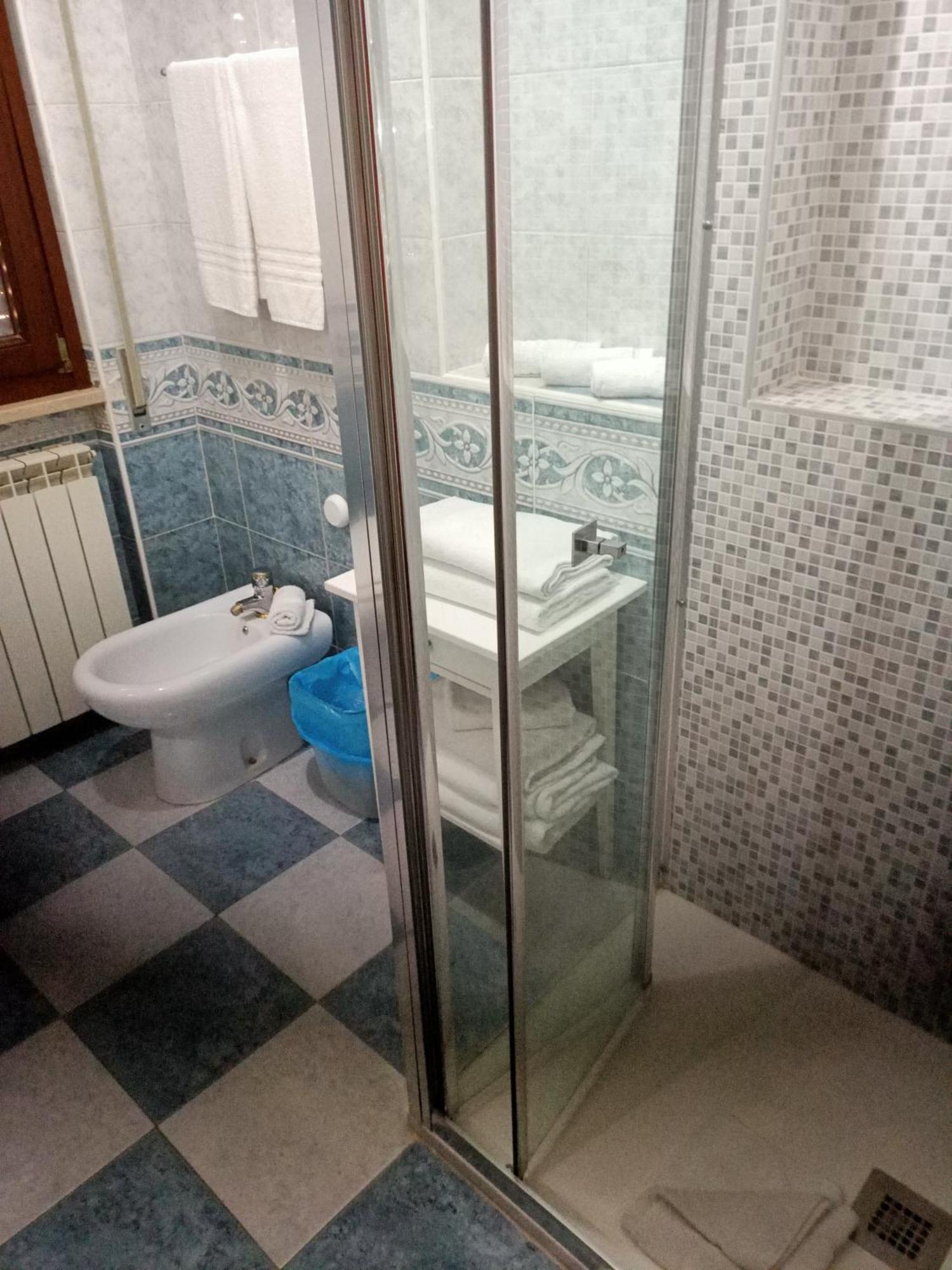 Modular King Suite - Intera Suite Vicino Aeroporto E Fiera Di Roma 菲乌米奇诺 外观 照片